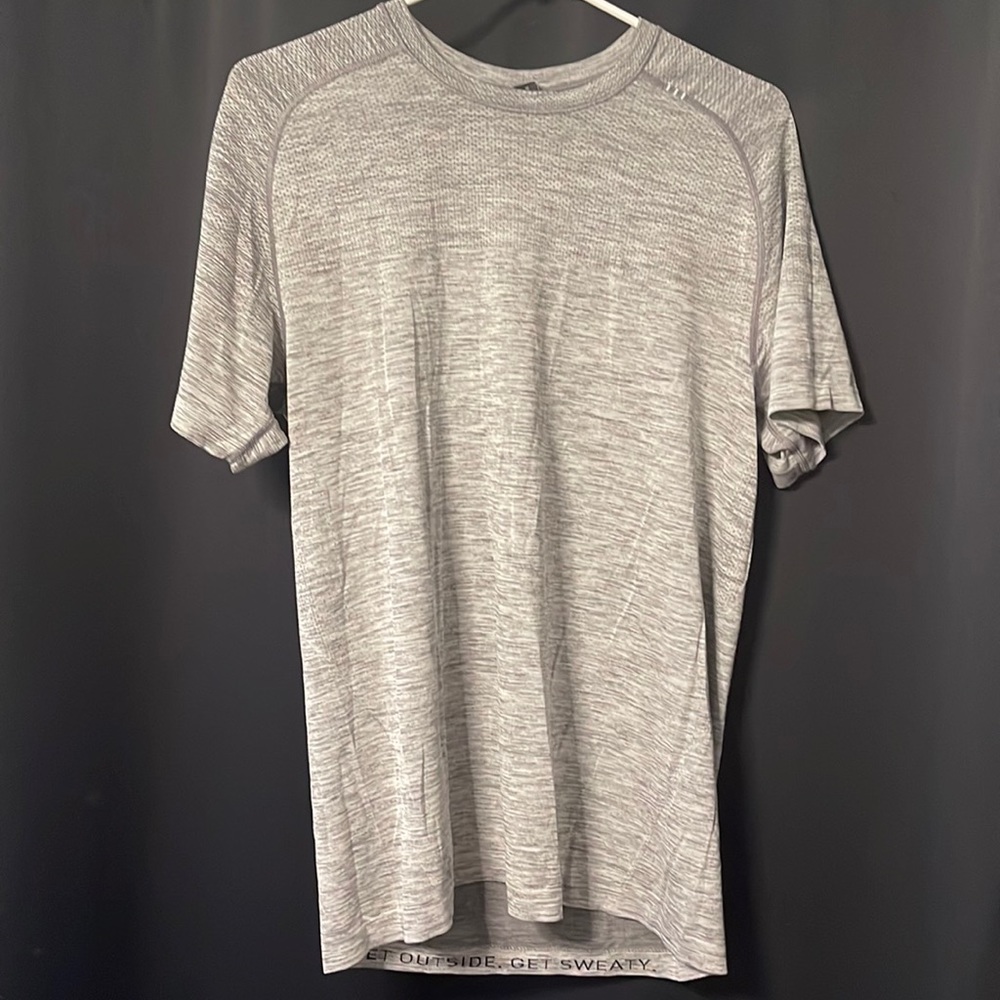 Lululemon Tee